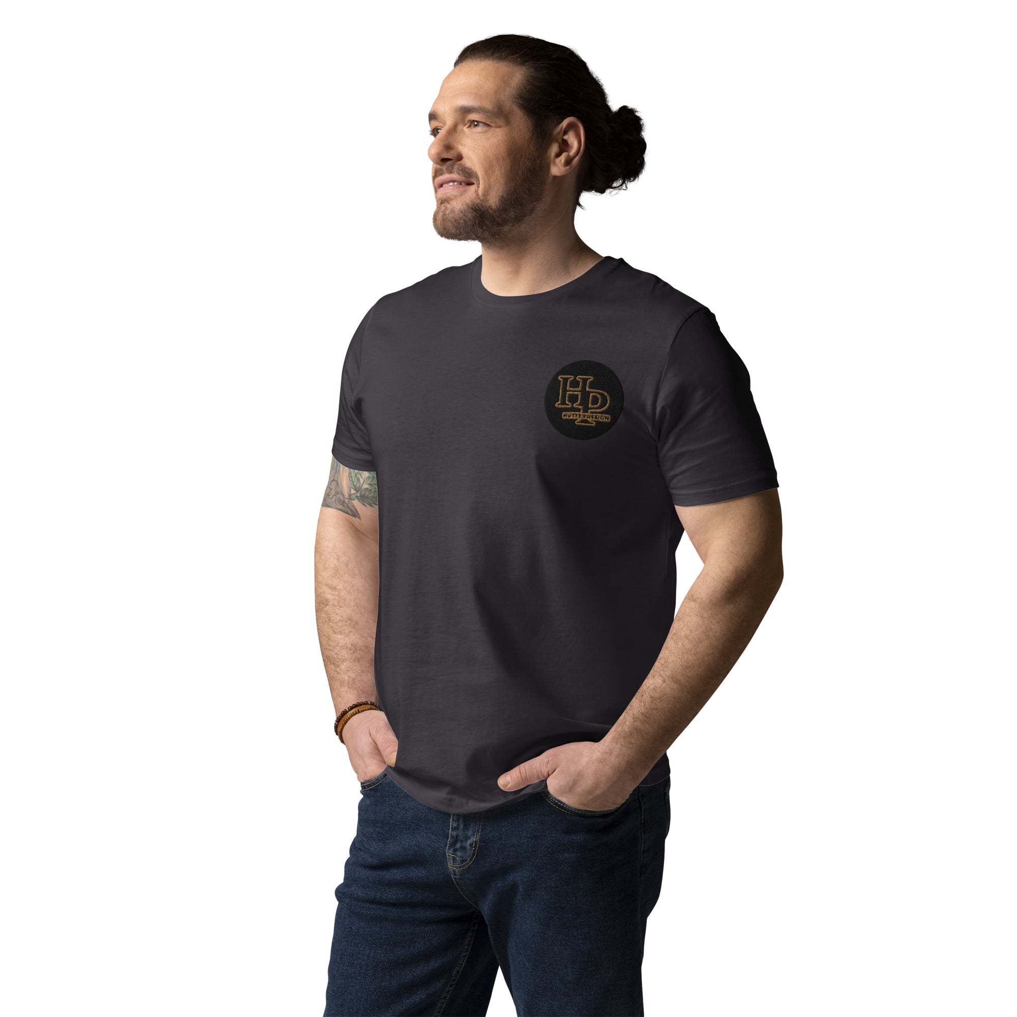 Collection Premium : T-shirt broderie écusson plus manche droite