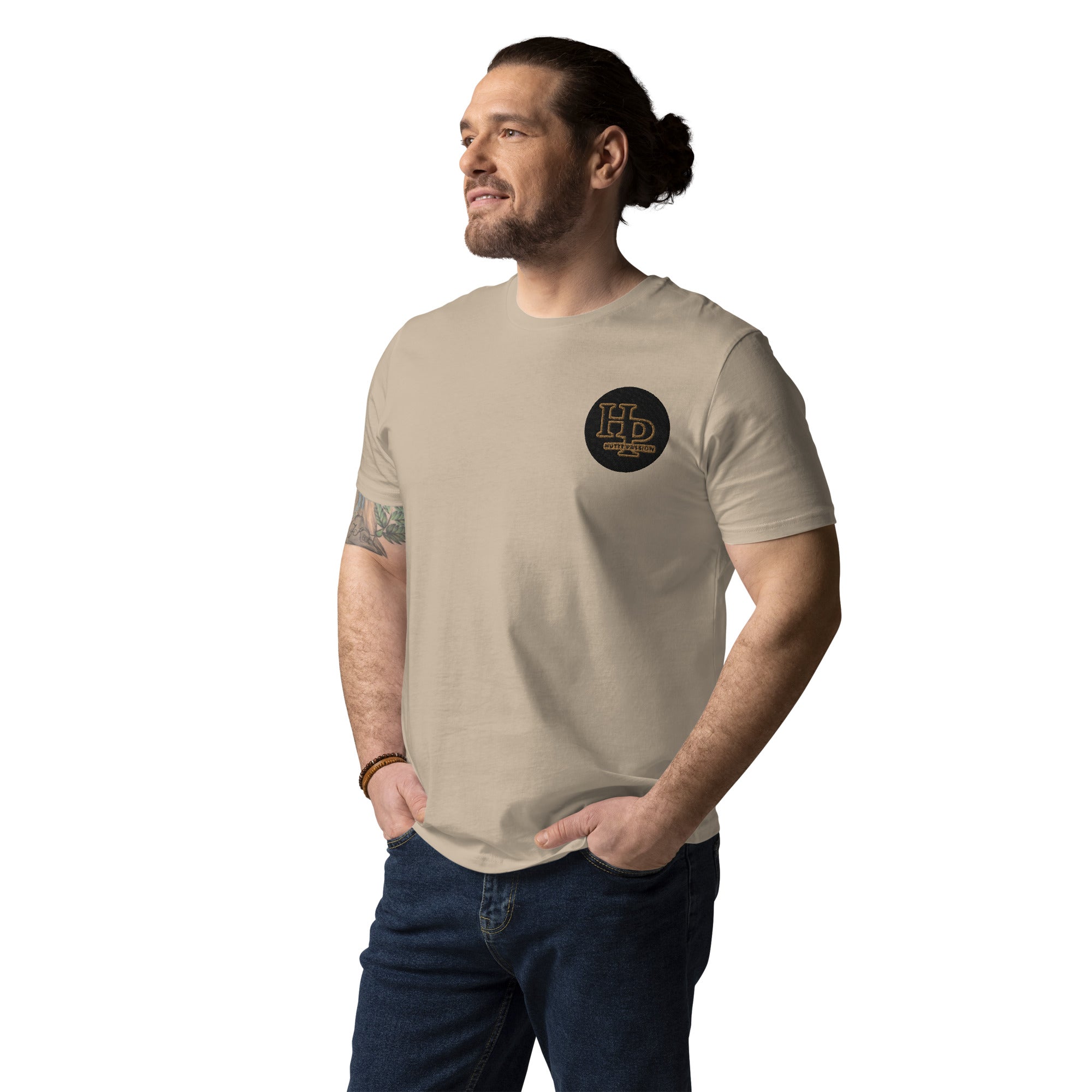 Collection Premium : T-shirt broderie écusson plus manche droite